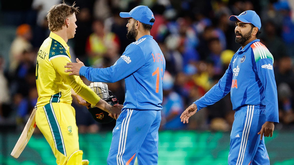 | Photo: APJames Elsby : Australia's Cooper Connolly, left, shakes hands with India's Virat Kohli following the one day international cricket match between Australia and India in Adelaide, Australia, Thursday, Oct. 23, 2025. 