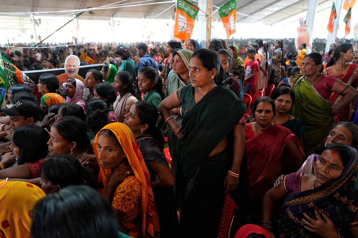 Turnout in Samastipur as PM Modi launches the Bihar election campaign. led by PM Modi and the endorsed CM, Nitish Kumar