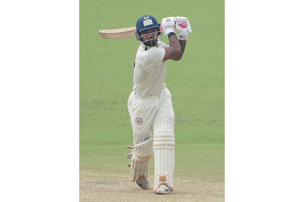 Ranji Trophy 2025-26 Cricket match Bengal vs Gujarat - Day 2_Umang Kumar