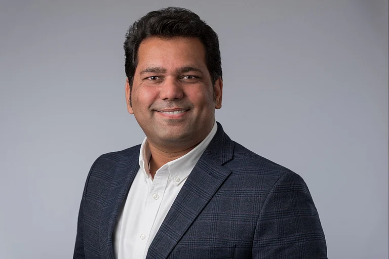Anshul Kaushik - null