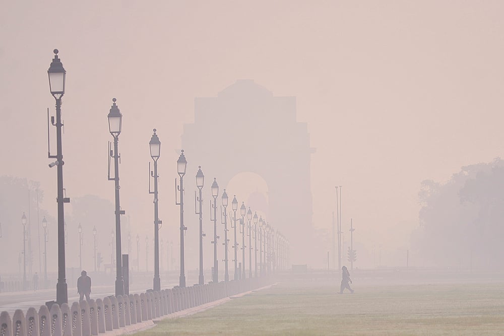 Weather: Smog in Delhi