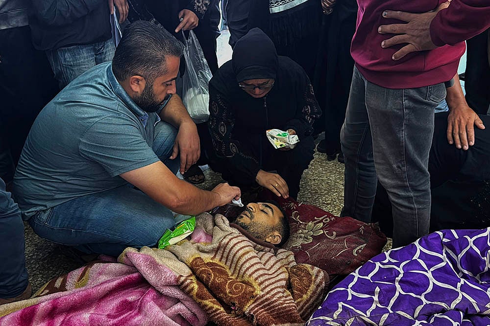 Gaza war, Israeli army strike on the Bureij camp_2