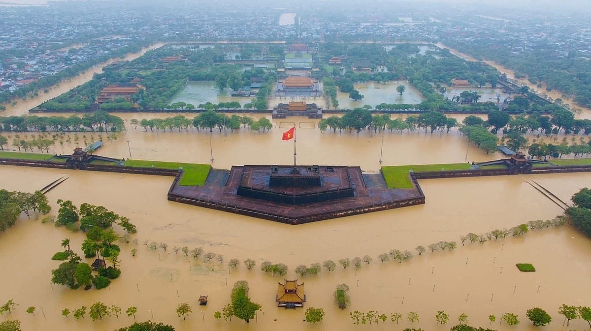 The intensity of the rainfall—exceeding 1,000 millimetres in 24 hours in some areas—reflects the growing impact of climate change in Southeast Asia - X.com