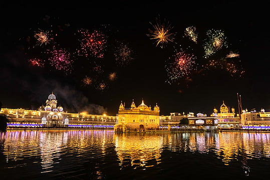 Top 7 Things To Experience In Amritsar During Guru Nanak Jayanti 2025