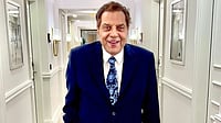 Instagram/Dharmendra : Dharmendra hospitalised in Mumbai