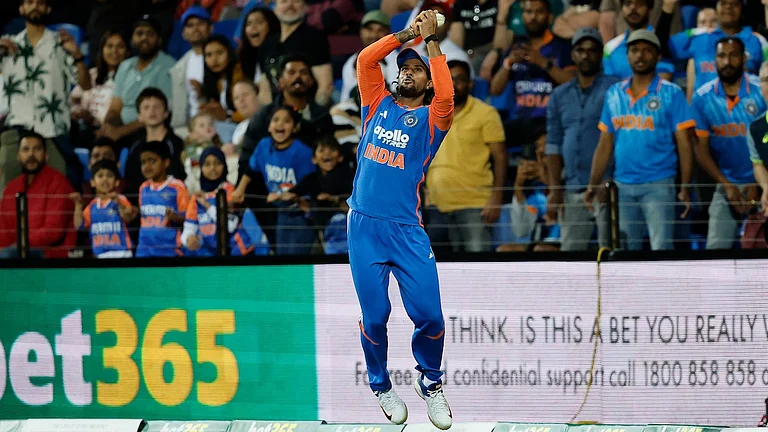 India Vs Australia Match Report, 3rd T20I: IND Beat AUS By 5 Wickets, Level Series 1-1 - X/ BCCI