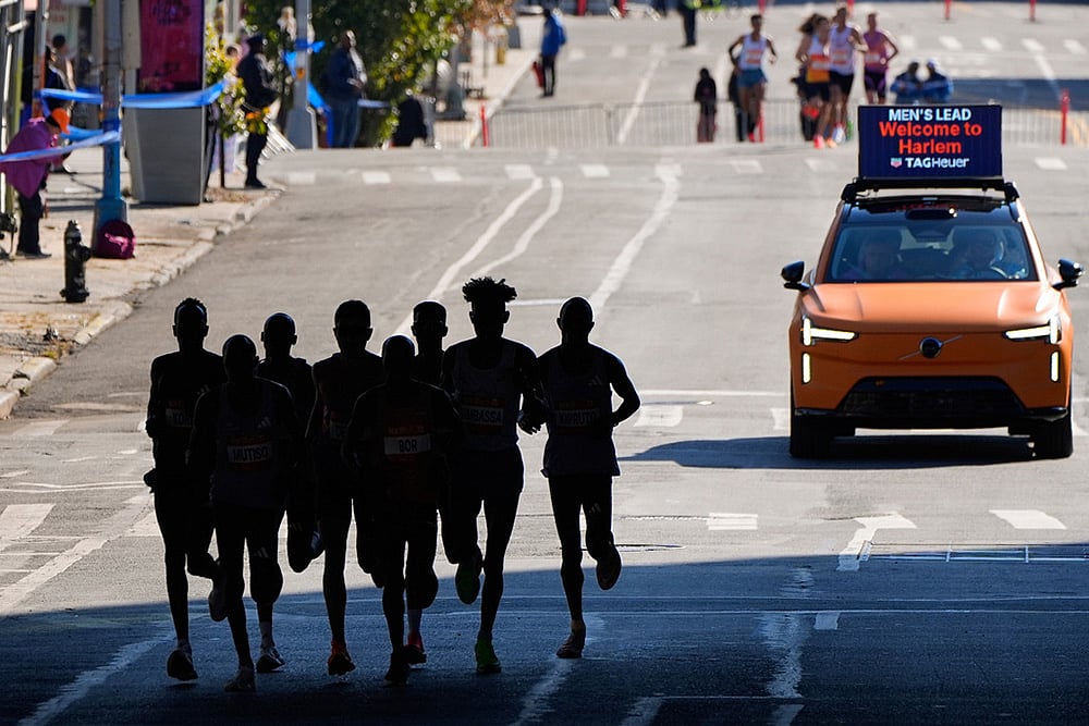 Top photos of the 2025 New York City Marathon_Bronx borough 