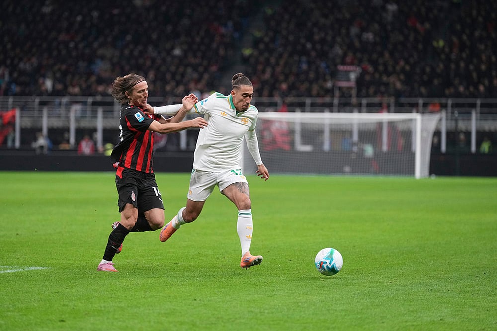 Italy Soccer Serie A match photos AC Milan Vs AS Roma_Luka Modric
