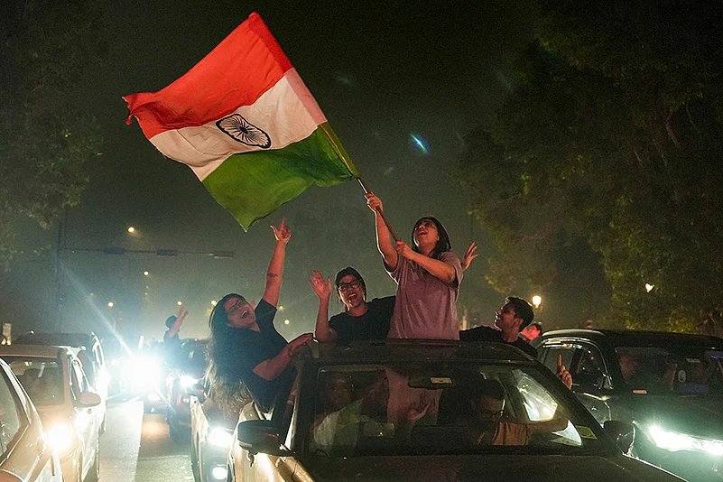 Indian cricket team wins ICC Womens World Cup 2025 fan celebration photo_