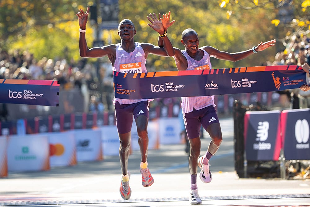Top photos of the 2025 New York City Marathon_Alexander Mutiso, Benson Kipruto