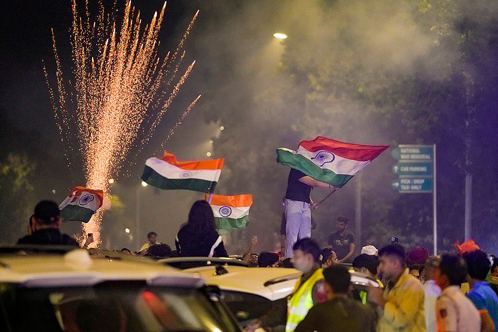 Indian cricket team wins ICC Womens World Cup 2025 fan celebration photo_near  India Gate