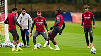 Slavia Prague Vs Arsenal LIVE Score, UEFA Champions League: Gunners Look For Easy Win In Czechia | Photo: AP/Bradley Collyer : Arsenal's Eberechi Eze and Ben White during a training session in London, England, Monday, Nov. 3, 2025, ahead of the Champions League soccer match against Slavia Praha.
