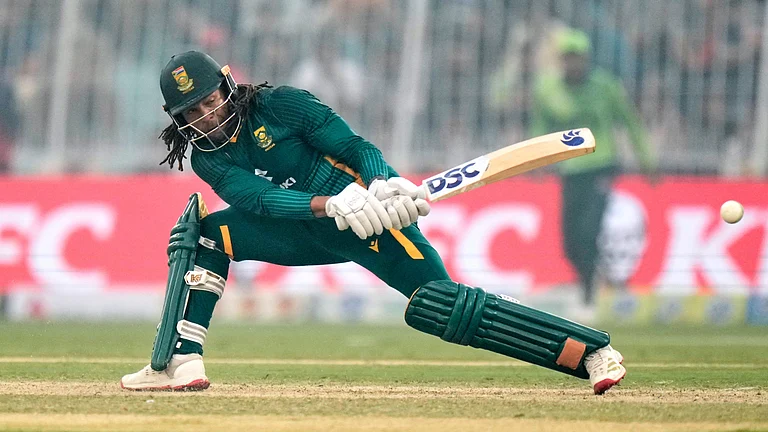 South Africa's Tony de Zorzi plays a shot during the first one day international cricket match between Pakistan and South Africa, in Faisalabad, Pakistan, Tuesday, Nov. 4, 2025.  - | Photo: AP/Anjum Naveed