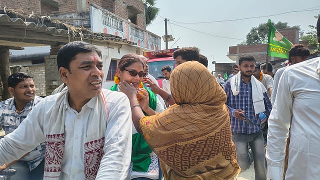 Lalganj: RJD’s Last Stop Of The Day As Bihar Election 2025 Campaigning Ends