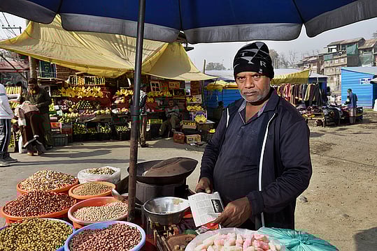 Why Are Bihar’s Migrants Leaving Home To Work Low-paying Jobs In Kashmir 