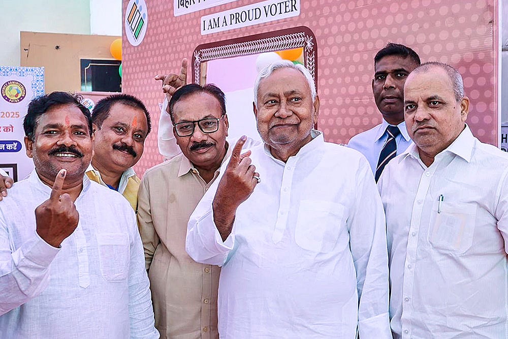 Bihar Elections: Nitish Kumar casts vote