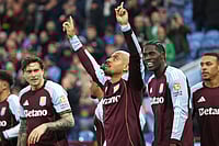 | Photo: AP/Darren Staples : Aston Villa's Donyell Malen, centre, celebrates after scoring his side's second goal during the Europa League soccer match between Aston Villa and Maccabi Tel Aviv in Birmingham, England.