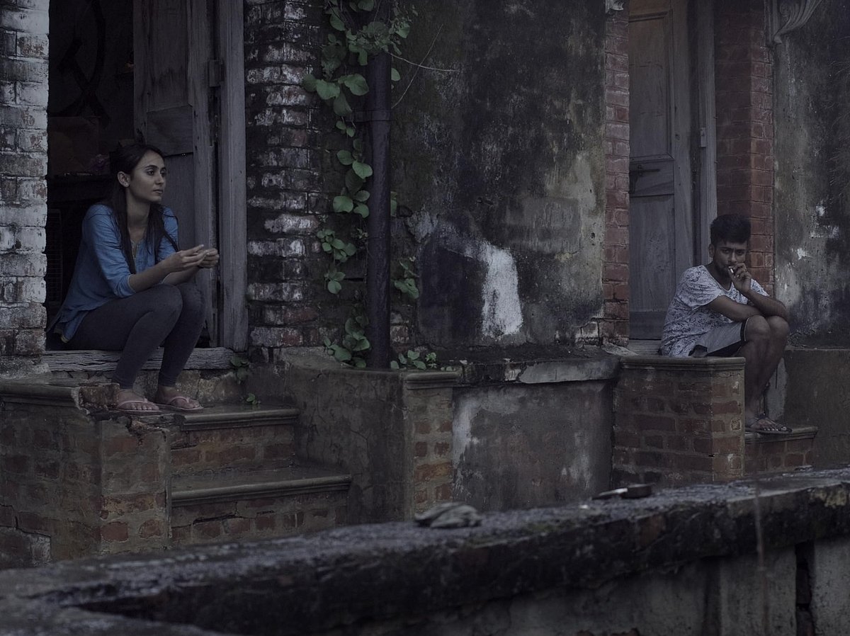 Pokhar Ke Dunu Paar Still