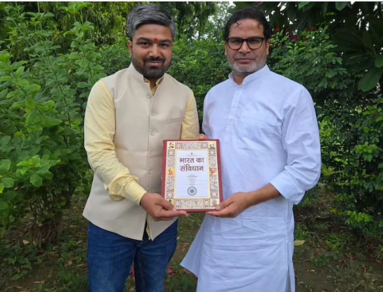 Manish Kashyap with Prashant Kishore - Instagram