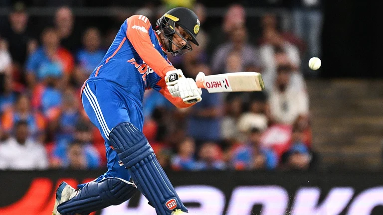India Vs Australia Live Cricket Score, 5th T20I: Abhishek Sharma bats during the fourth T20I in Carrara. - Photo: Dave Hunt/AAPImage via AP