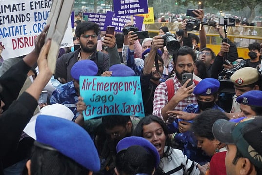 Toxic Air Triggers Protest At India Gate; Residents Demand Action, Several Detained