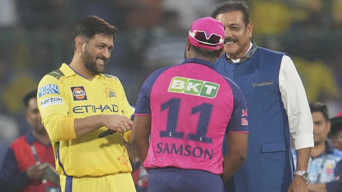 Commentator Ravi Shastri and captains Mahendra Singh Dhoni (left) and Sanju Samson at the toss before the Indian Premier League 2025 match between Chennai Super Kings and Rajasthan Royals at Arun Jaitley Stadium in New Delhi on May 20, 2025. - | Photo: AP