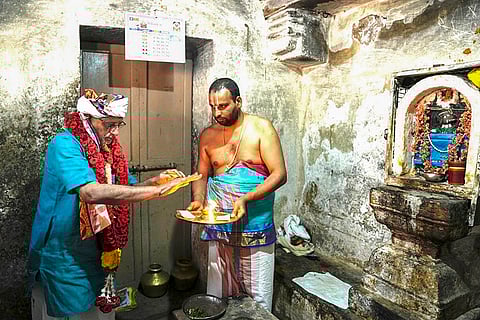 Vice President CP Radhakrishnan offers prayers at the Cheluvanarayana Swamy Temple, in Melukote, Mandya district, Karnataka. 