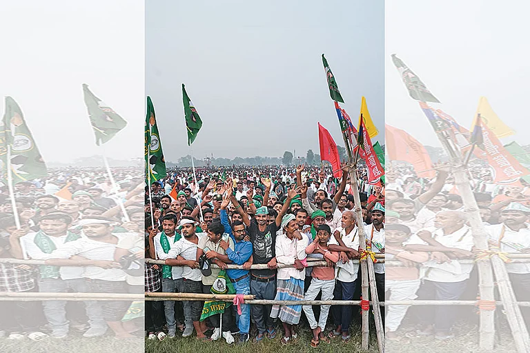 Waiting for Change: A Mahagathbandhan election rally in Dharhara village in Bihar - | Photo: Sandipan Chatterjee