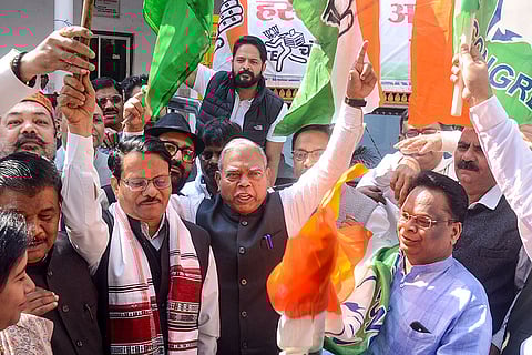 Jharkhand Congress Chief Keshav Mahto Kamlesh, party leader K. Raju and others during ‘Vote Chor, Gaddi Chhod’ campaign, in Ranchi.
