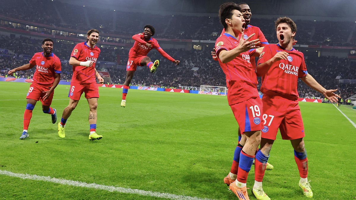 Paris Saint-Germain's Joao Neves celebrates with his teammates after scoring his side's third goal during the Ligue 1 match against Lyon on Sunday, November 9, 2025. - | Photo: X/PSG_English