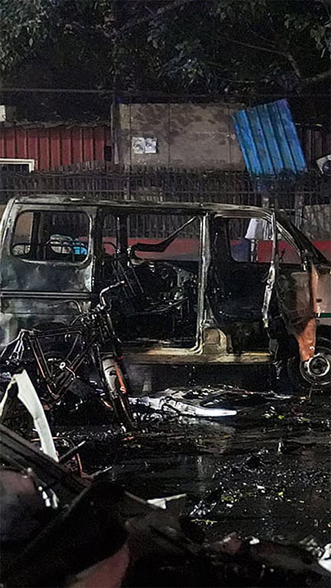 Blast in parked car near Red Fort in New Delhi