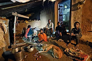 | Photo: Ranjan Rahi : Far from Development: Inside view of a house in Dashrath Manjhi's village