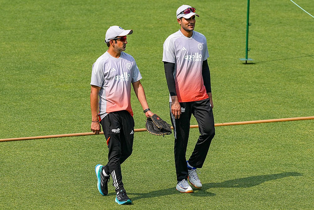 | Photo: PTI/Swapan Mahapatra : India's captain Shubman Gill and head coach Gautam Gambhir during a training session ahead of the first Test match between India and South Africa, at Eden Gardens, in Kolkata. The match is scheduled to be held from November 14 to 18, 2025. 