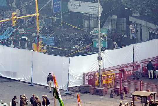 Red Fort Blast: Pulwama Doctor’s Mother Undergoes DNA Test, Victim Families Visit Maulana Azad Medical College