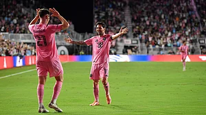 | Photo: AP/Michael Laughlin : Inter Miami forward Tadeo Allende celebrates with Lionel Messi after a goal during the second half of Game 3 in the first round of MLS soccer's Western Conference playoffs against Nashville SC in Fort Lauderdale, Fla., Nov. 8, 2025.