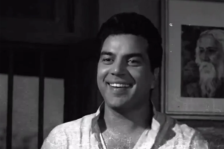 Dharmendra in Anupama - null