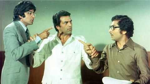Flirt. Scholar. Master of disguise: Dharmendra as professor Parimal Tripathi alongside legends Amitabh Bachchan and Asrani in Chupke Chupke (1975)