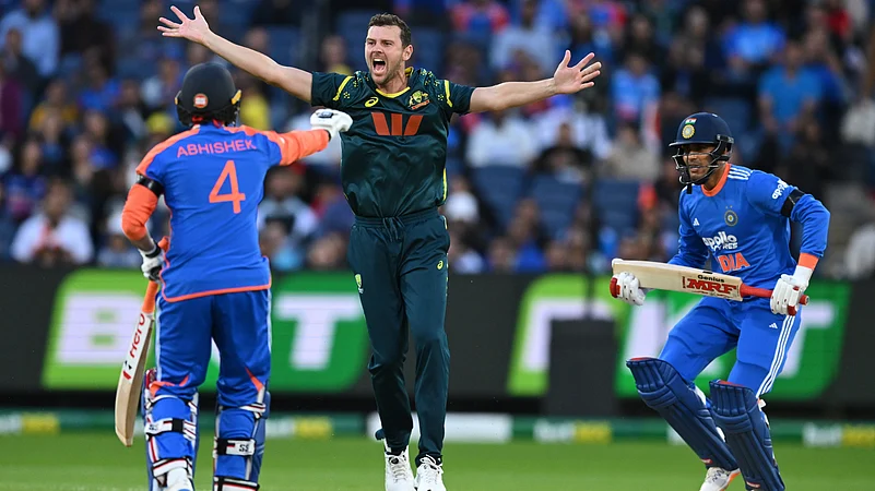 Ashes 2025 Australia vs England Josh Hazlewood fitness update Pat Cummins