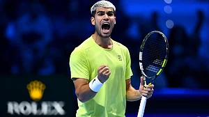 Carlos Alcaraz beat Lorenzo Musetti at the ATP Finals