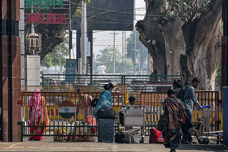 Bangladeshi citizens cross the India-Bangladesh Border from India, at Petrapole, in North 24 Parganas. (representational image) - | Photo: PTI