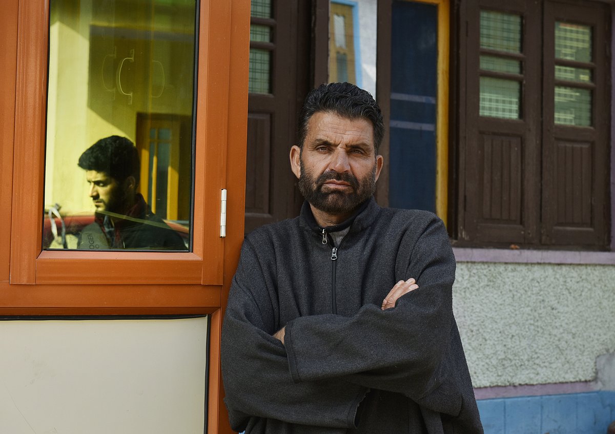 Father and Brother of Muzamil Shakeel, who was detained at least ten days before the Delhi blast. - null