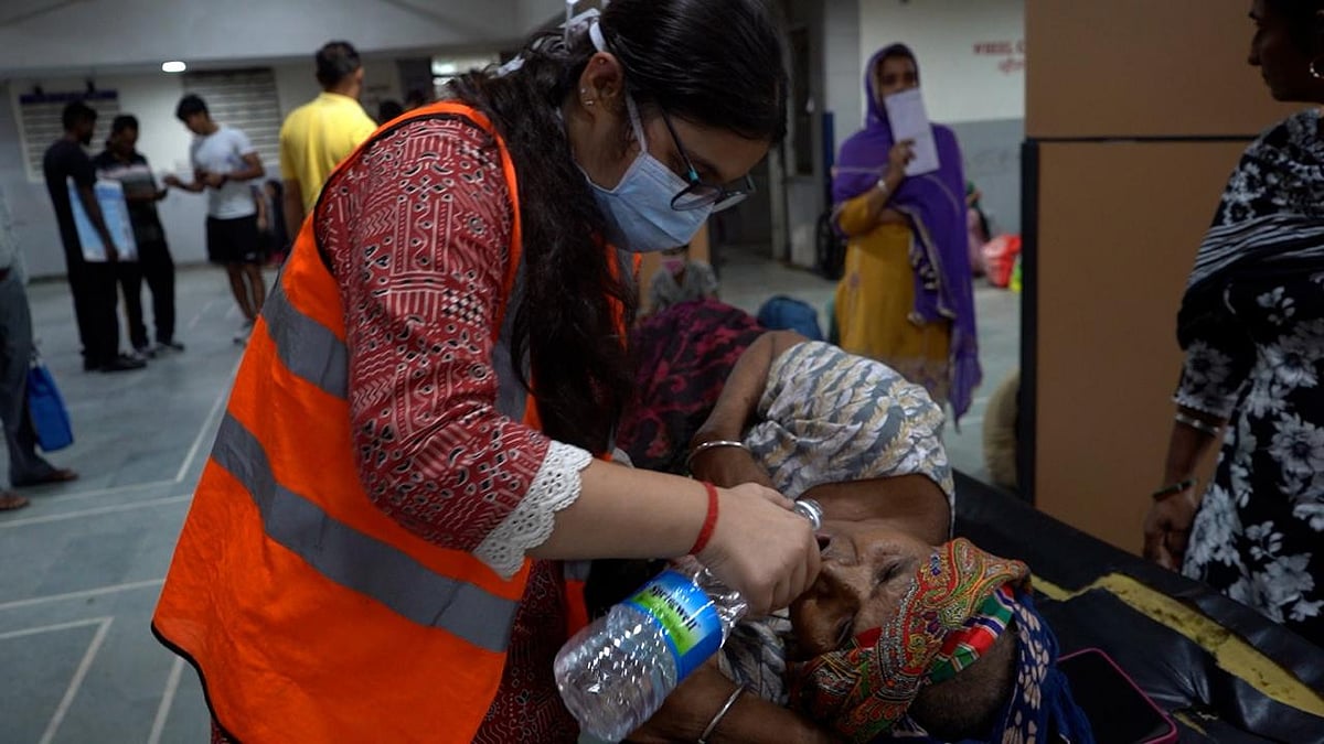 Students’ volunteers called Saarthis attending patients at PGIMER Chandigarh