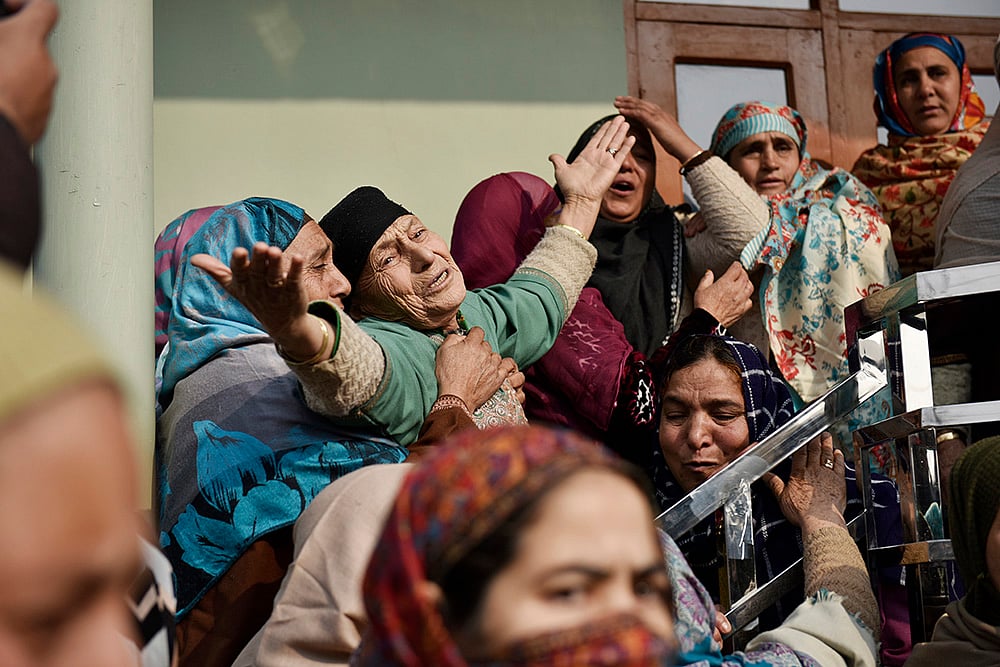 Blast at srinagar police station