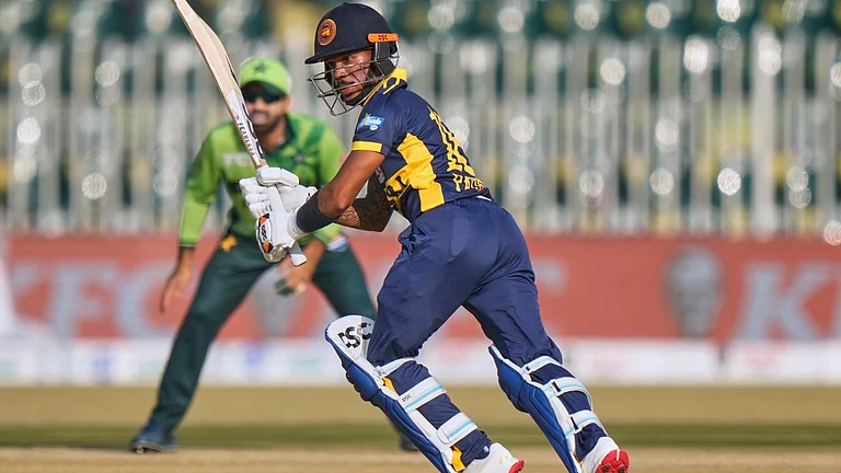 Sri Lanka's Pathum Nissanka bats during the third one day international cricket match between Pakistan and Sri Lanka, in Rawalpindi, Pakistan, Sunday, Nov. 16, 2025. - (AP Photo/Anjum Naveed)