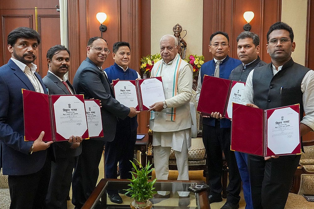 Bihar CEO hands over list of 243 newly elected MLAs to governor