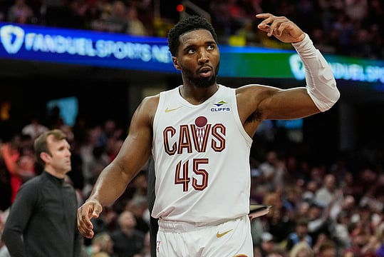 NBA: Donovan Mitchell Helps Cleveland Cavaliers Rally Past Memphis Grizzlies 108-100
