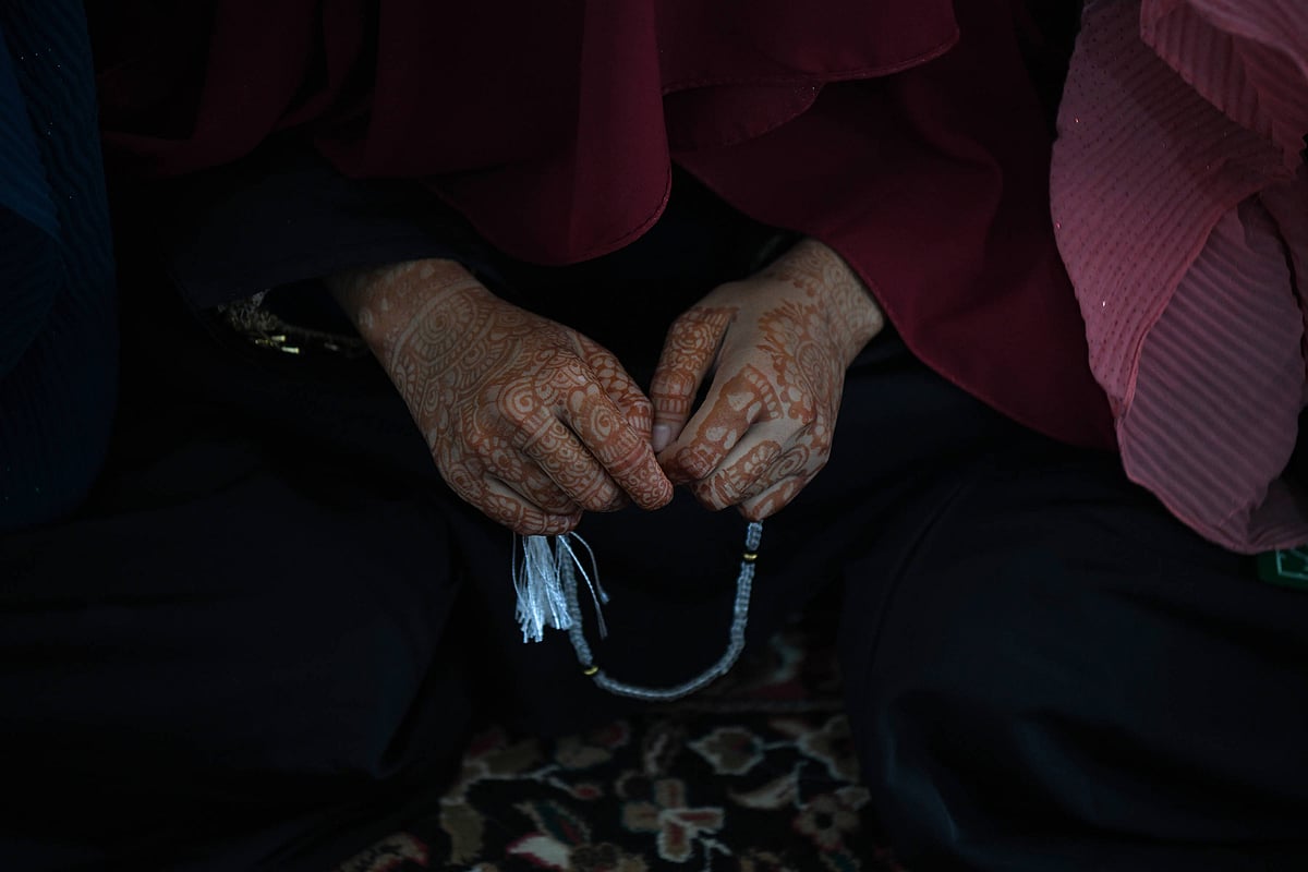 IMAGO / ZUMA Press Wire : A wife can include conditions to protect her rights and well-being, such as a clause against the husband taking another wife, stipulations regarding financial support or maintenance, or the right to continue working. 