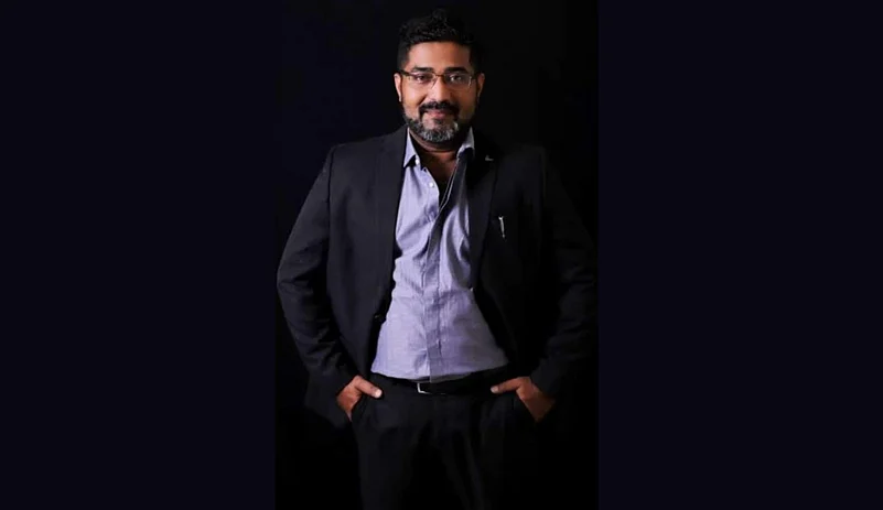 Dr. Karthik Narayanan