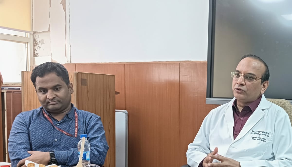 Delhi Chokes: AIIMS Top Pulmonologists Sound Emergency Alarm As Citizens Take To Streets In Mass Protests