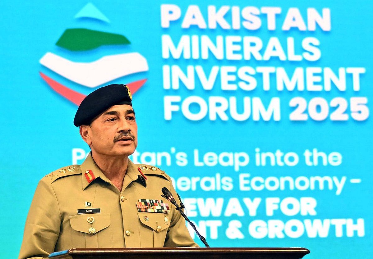 IMAGO / Newscom World | : Chief of Army Staffs (COAS), General Syed Asim Munir addresses during the Pakistan Minerals Investment Forum |